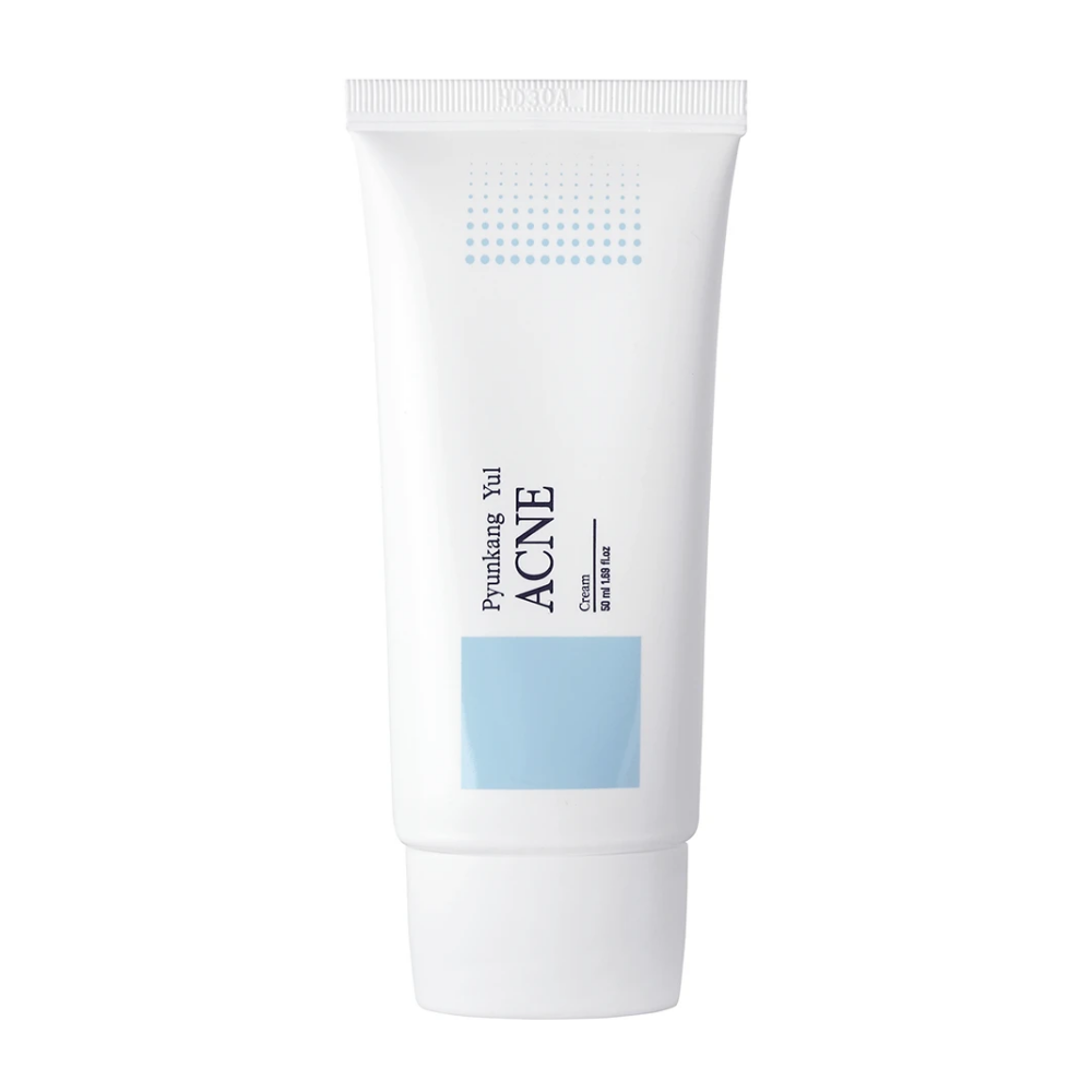 En tub Pyunkang Yul Acne Cream 50ml på vit bakgrund.